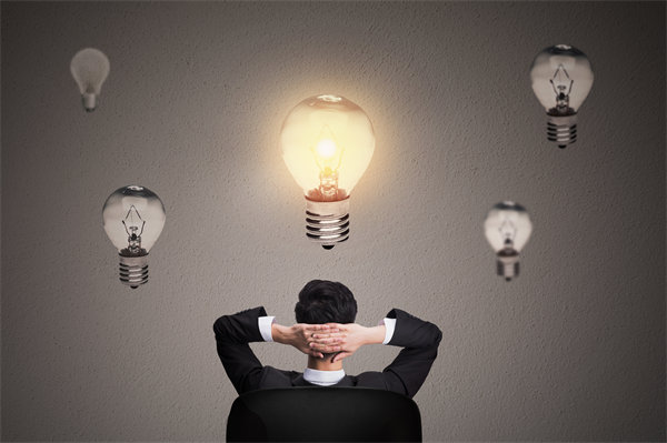 創(chuàng)新企業(yè)管理思維，激發(fā)員工潛能，推動(dòng)企業(yè)騰飛
